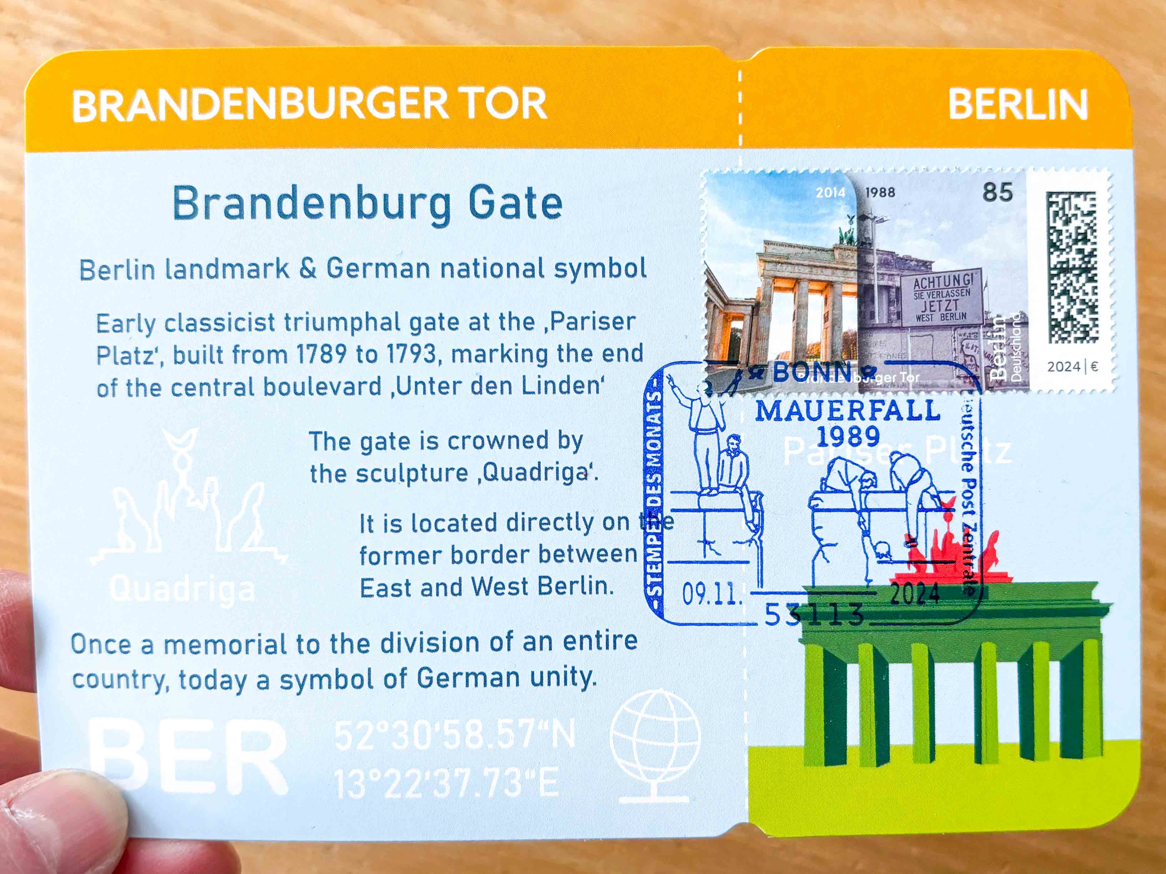 Maximum Postcard Berlin Fall of the Wall