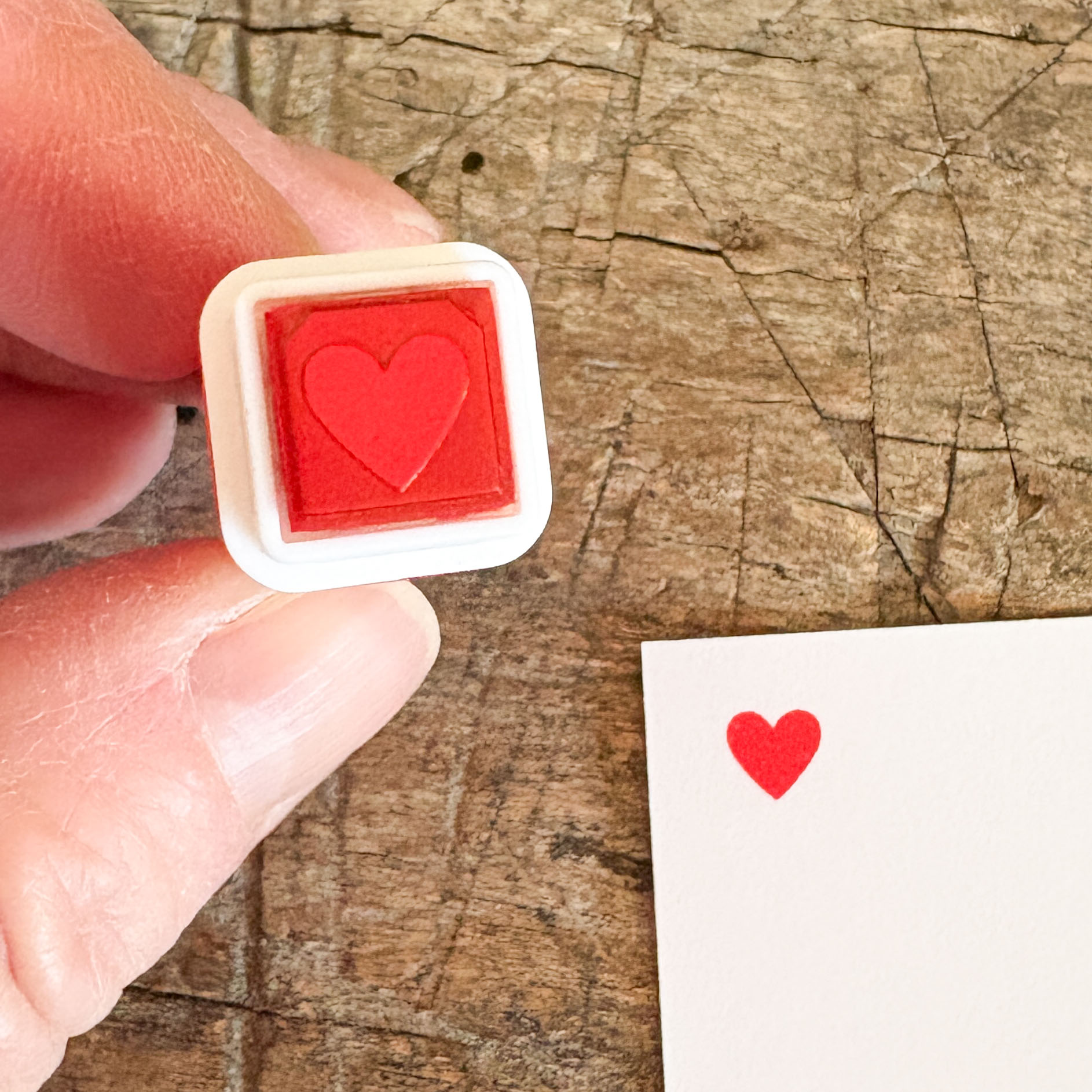 "Heart" Pre-inked ministamp